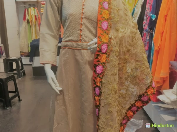 Samriddhi Fashions - Logo