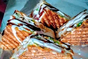 Sandwich Walas - Logo