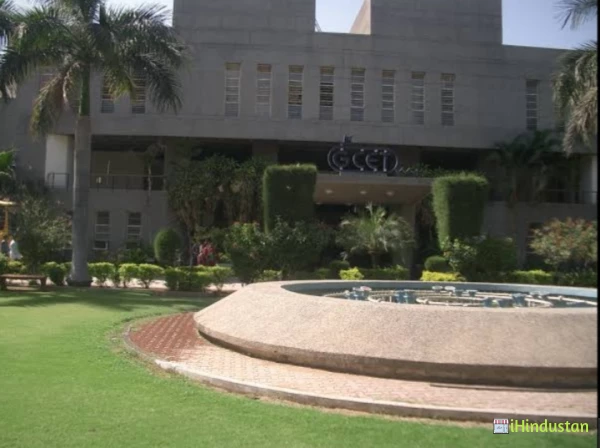 Sankalchand Patel College of Engineering - Logo