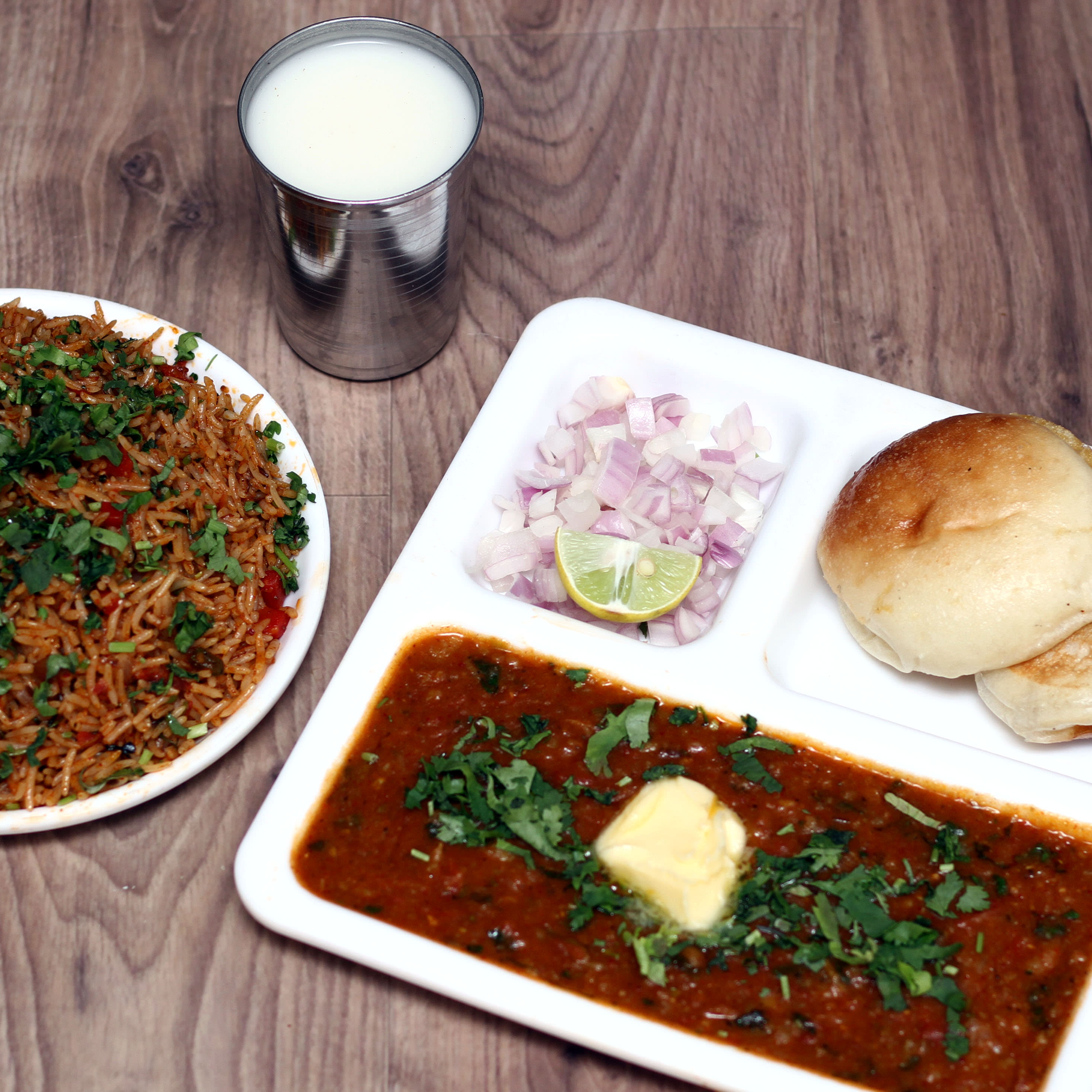 Santosh Pav Bhaji and Pulav - Logo