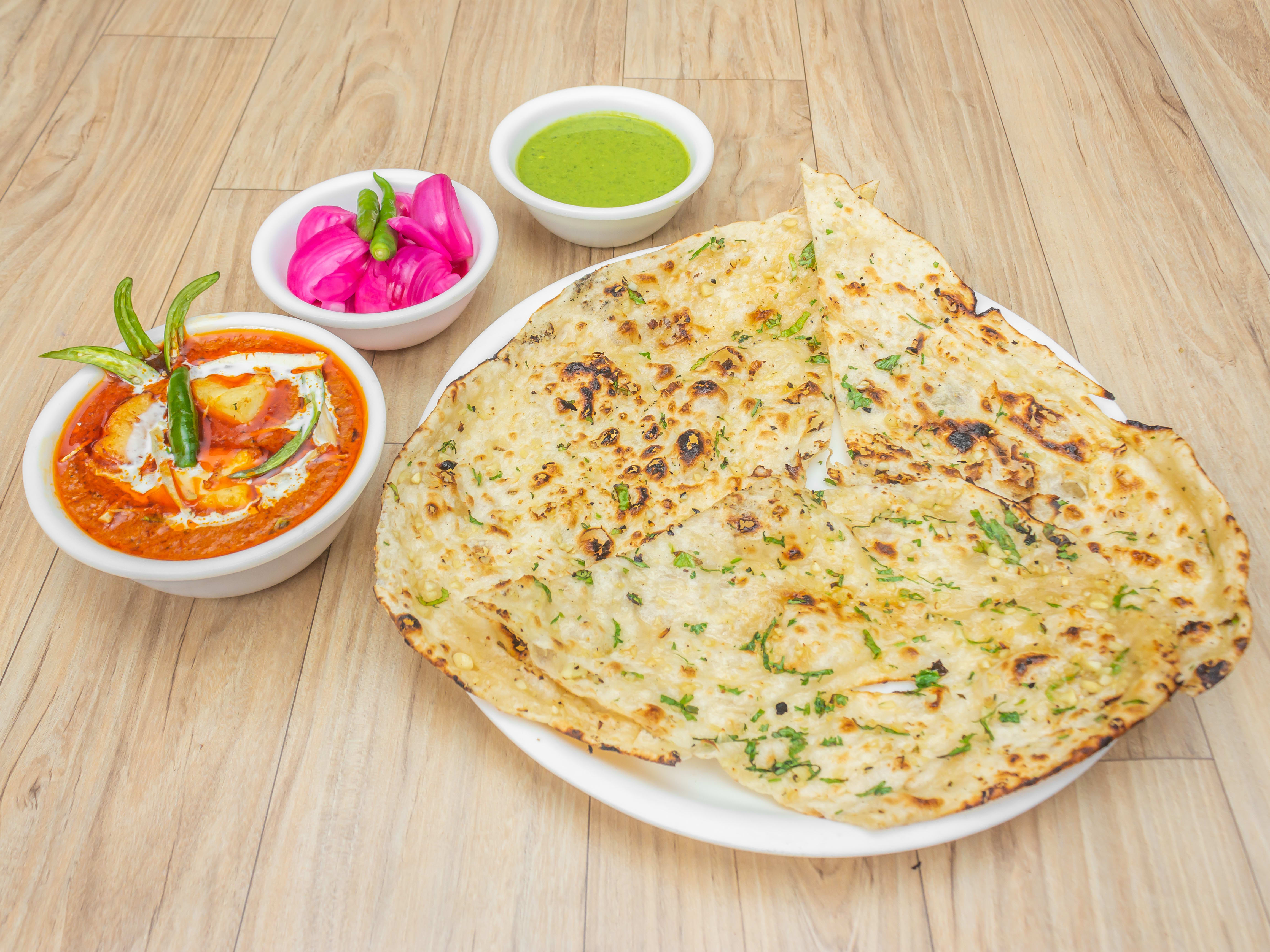 Sardar G Food @99 - Logo