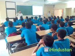 Sardar Vallabh Bhai Patel H S School - Logo