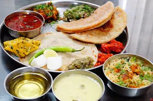 Sarja Misal And Bhel - Logo