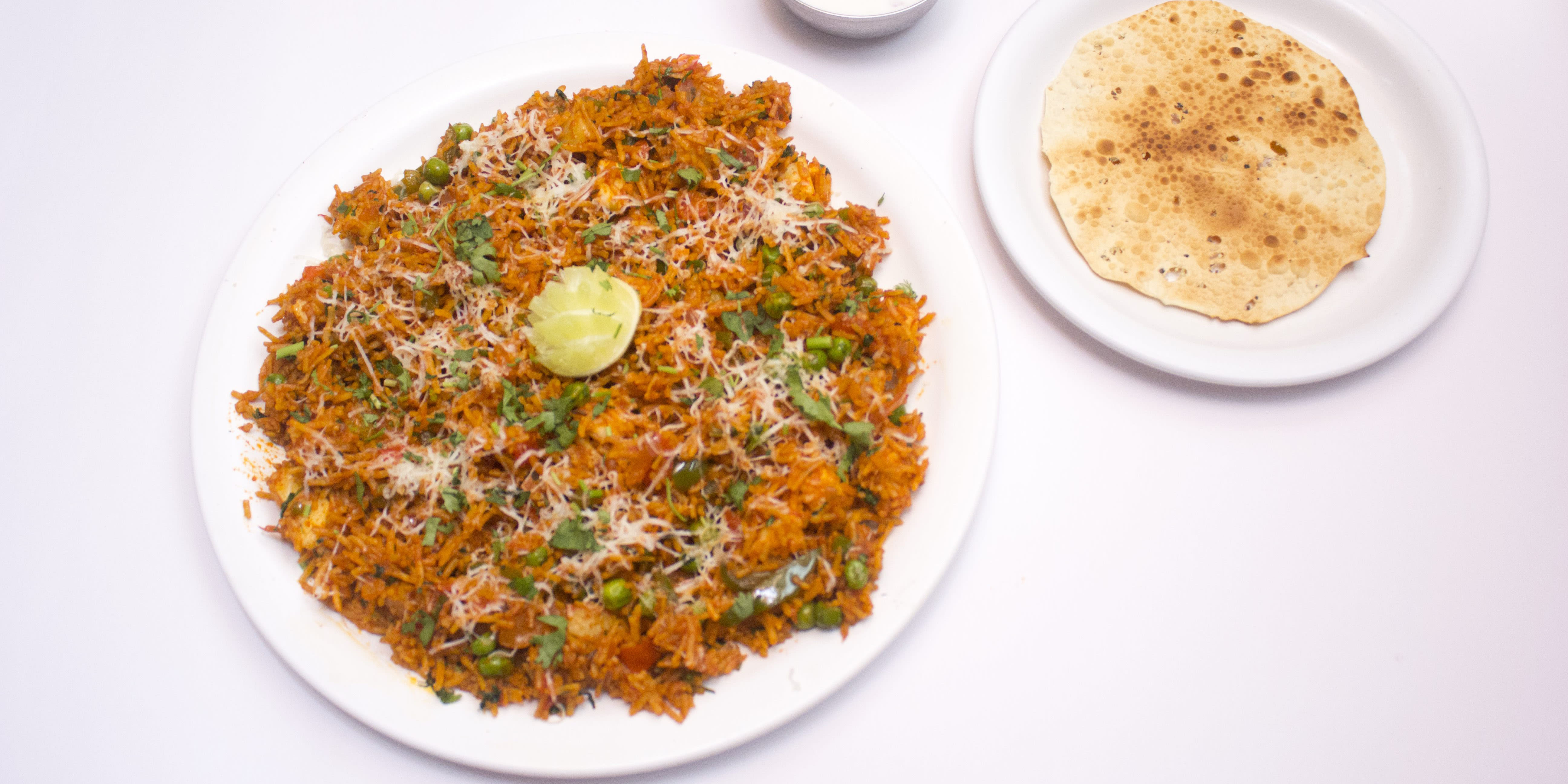 Sarovar Veg - Logo