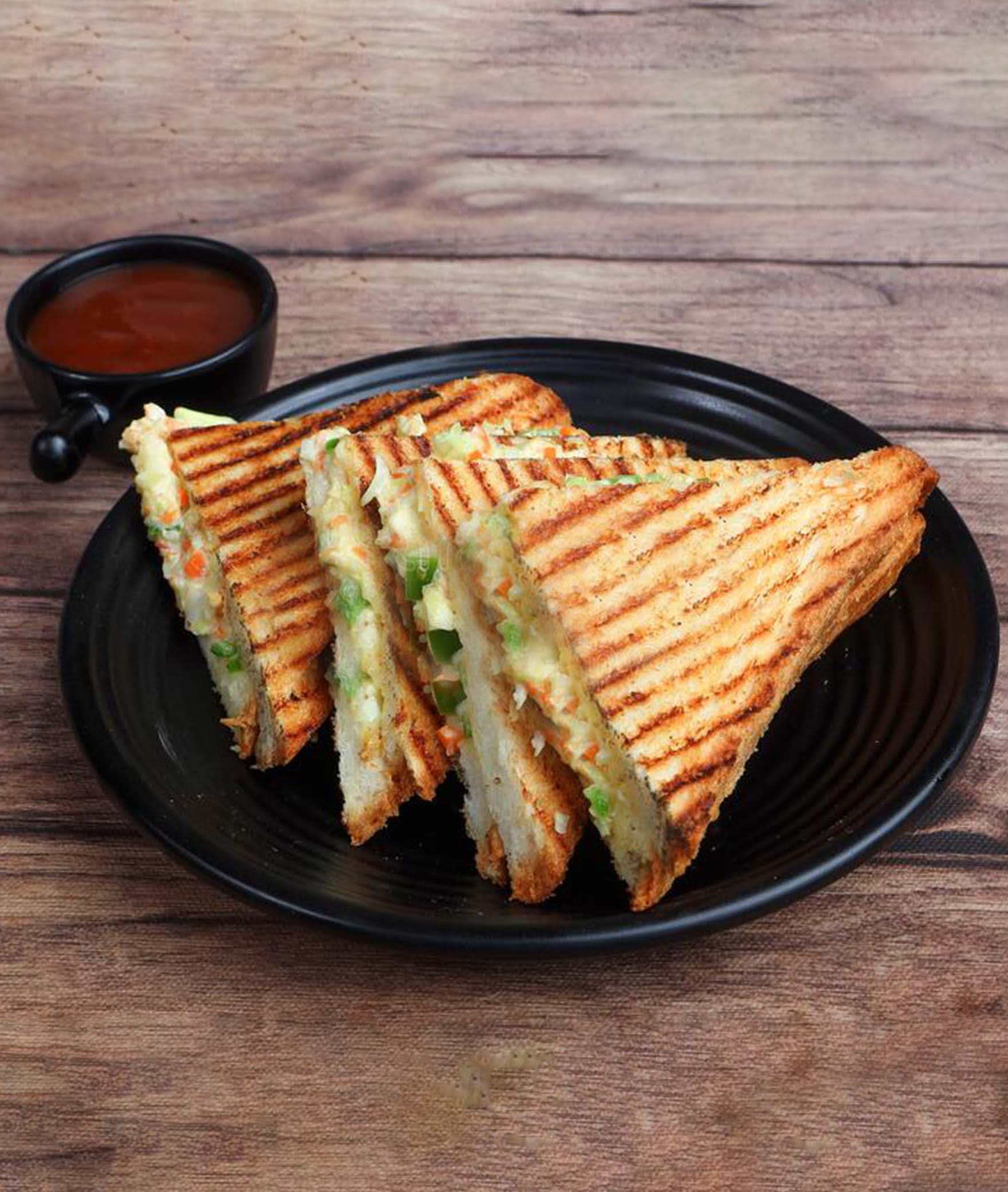 SAS BAHU KITCHEN BURGER AND SAANDWICH - Logo