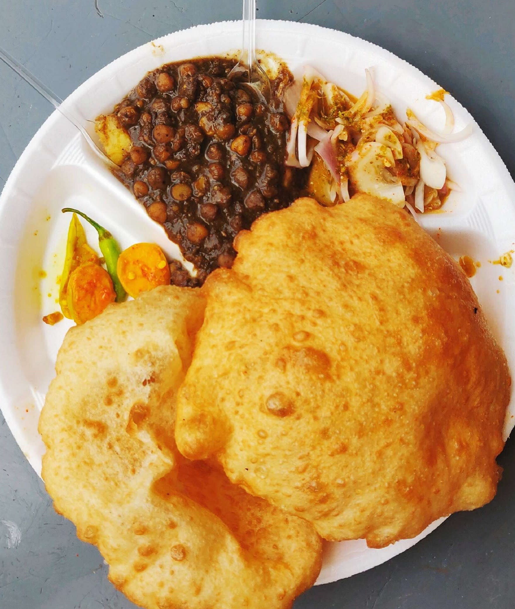 Satnam Chole Bhature - Logo