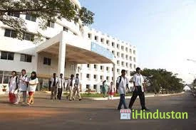 Saveetha Medical College and Hospital, Chennai - Logo