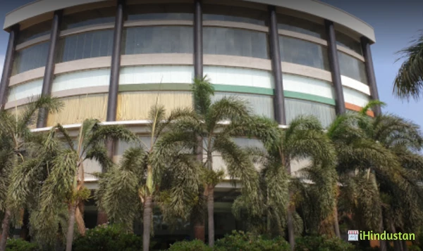 Saveetha School of Engineering - Logo