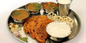 Savla's Home Food - Logo