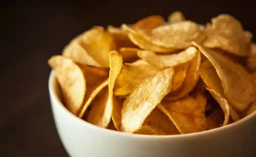 Sawant hot chips - Logo