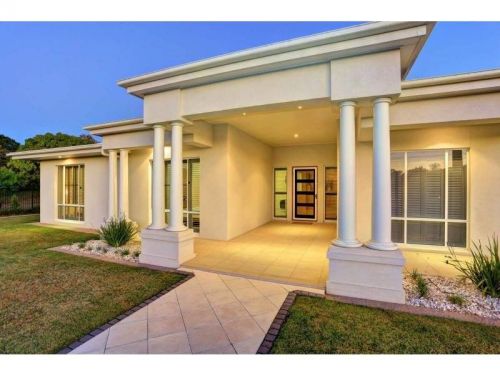 Scott McGill Homes - Logo
