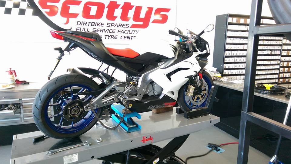 Scottys Moto - Logo