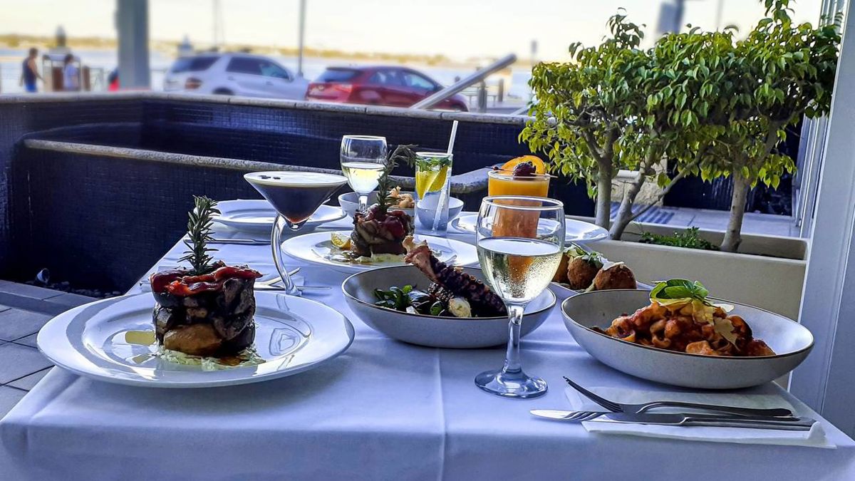Sea & Shore Restaurant - Logo