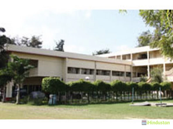 Seth M. R. Jaipuria School - Logo