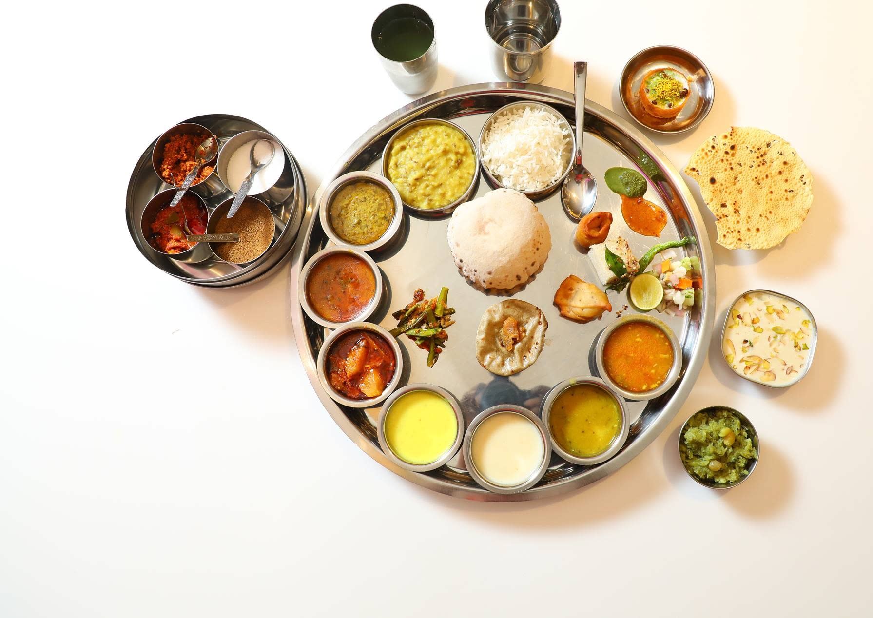 Shahi Bhoj - Logo