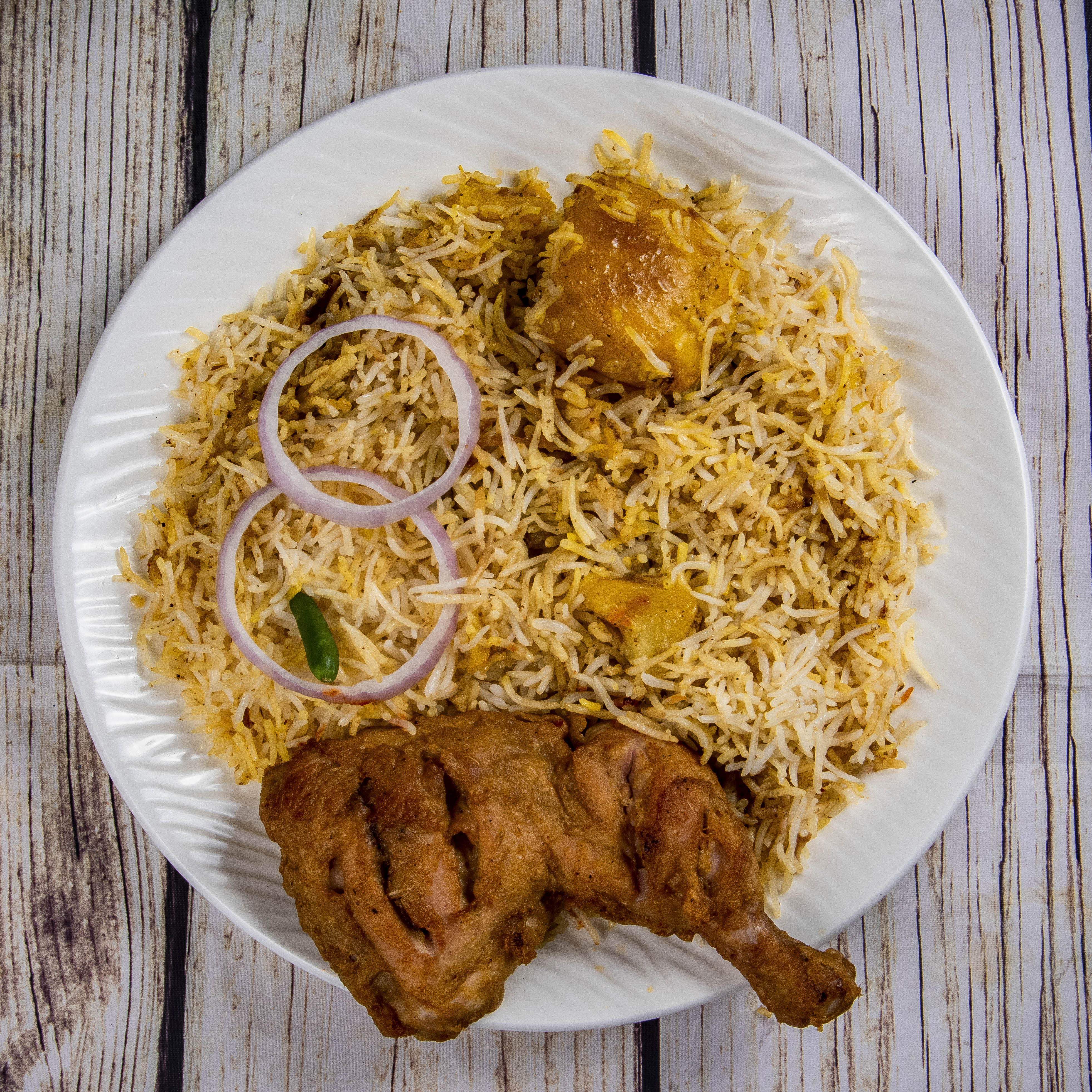 Shaina chicken corner - Logo