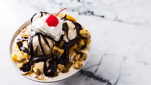 Shakes Spear'S Sundaes - Cover photo