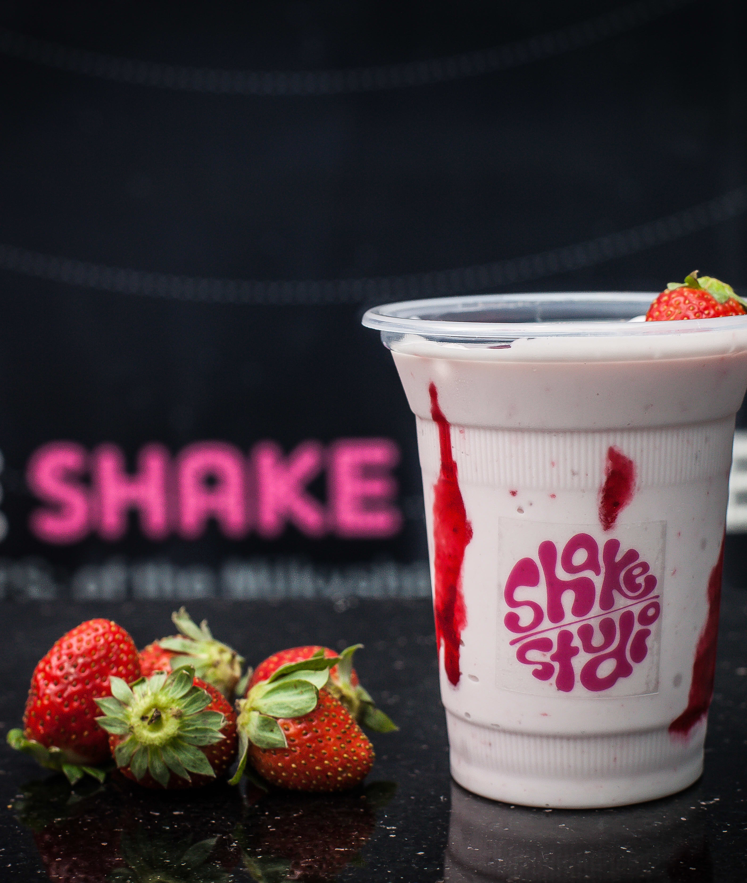 Shake Studio - Logo