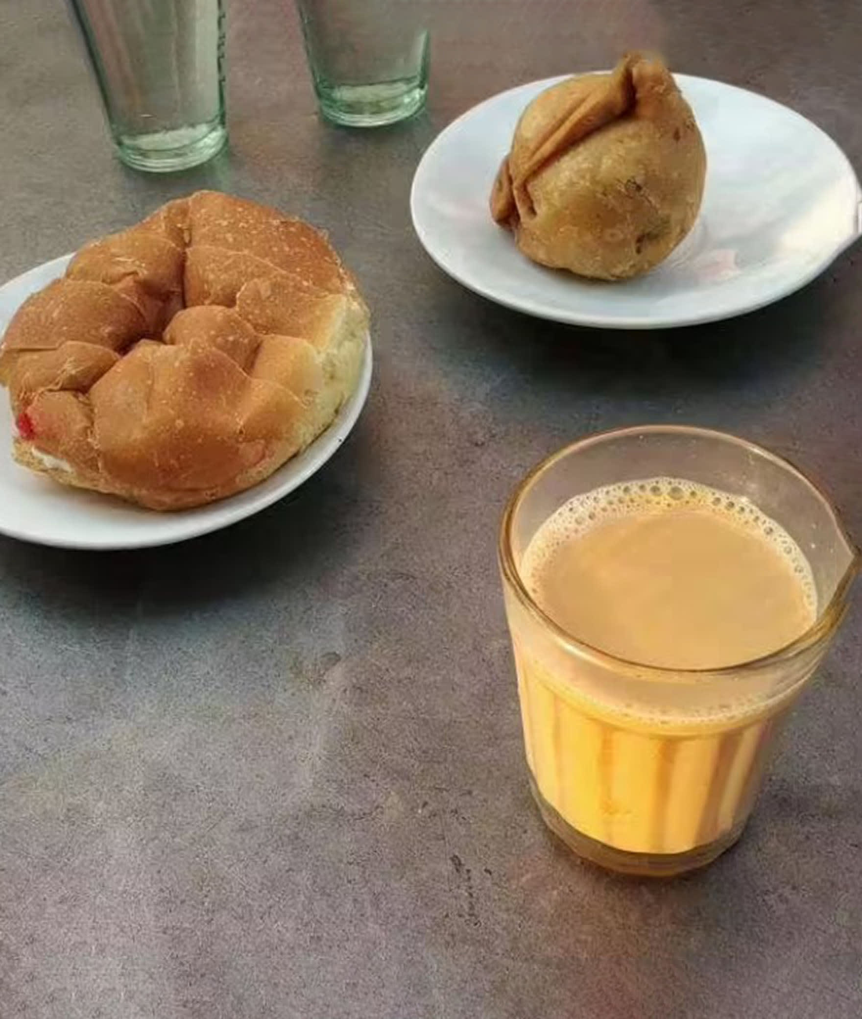 Sharma Ji Ki Chai Hazratganj - Logo