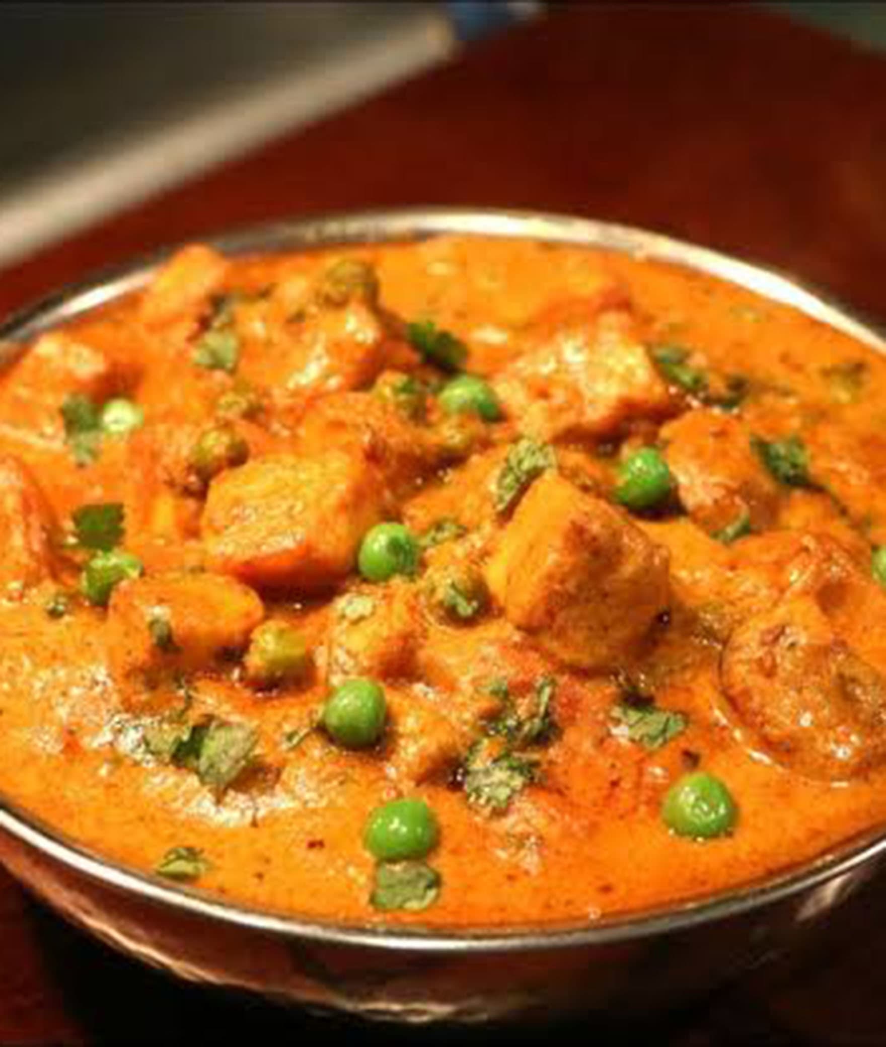Sharma's Kitchen - Logo