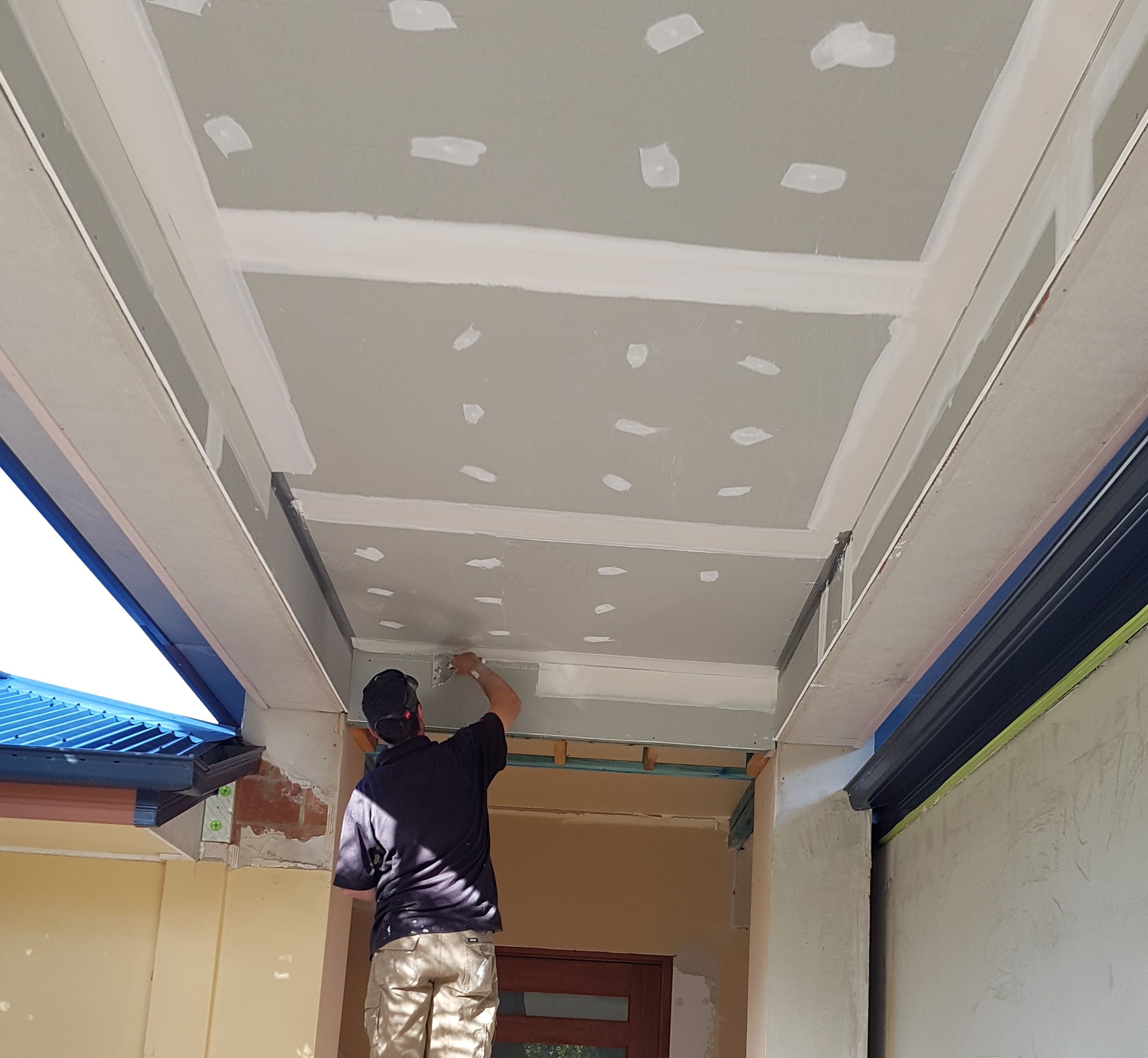 Shayne Perrow Plasterer - Logo