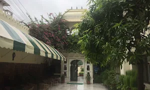 Sheesh Mahal - Cover photo