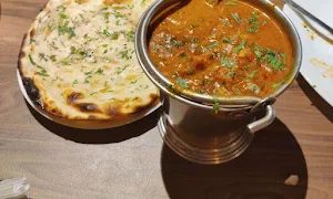 Sheetal Grille, Royal Inn - Logo
