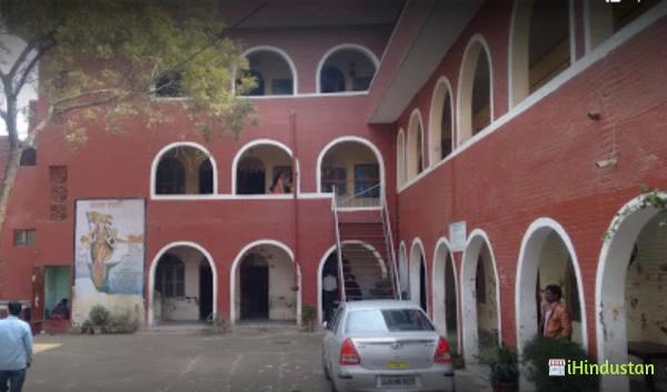 Shivani Public School ( Nangloi ) - Logo