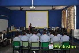 Shiv Mandir Chhuttan Lal Kaka Girls PG and B Ed College - Logo