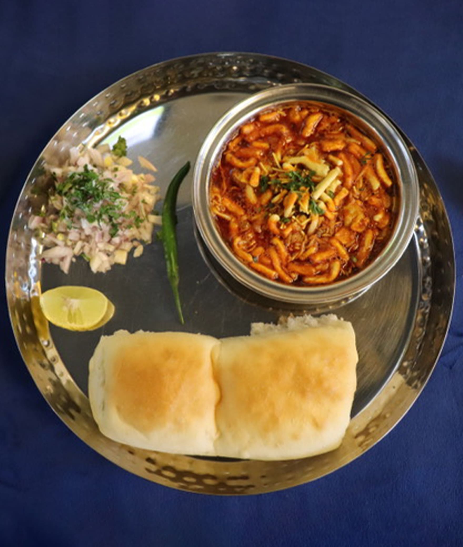 Shiv Misal House - Logo