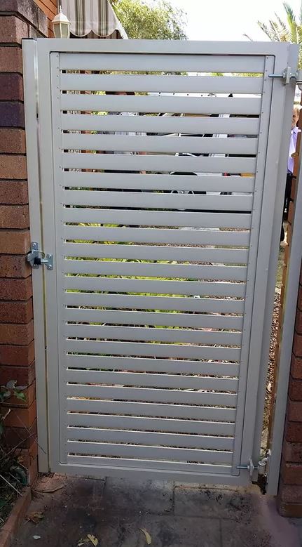 Show It Off Home Improvements - Logo