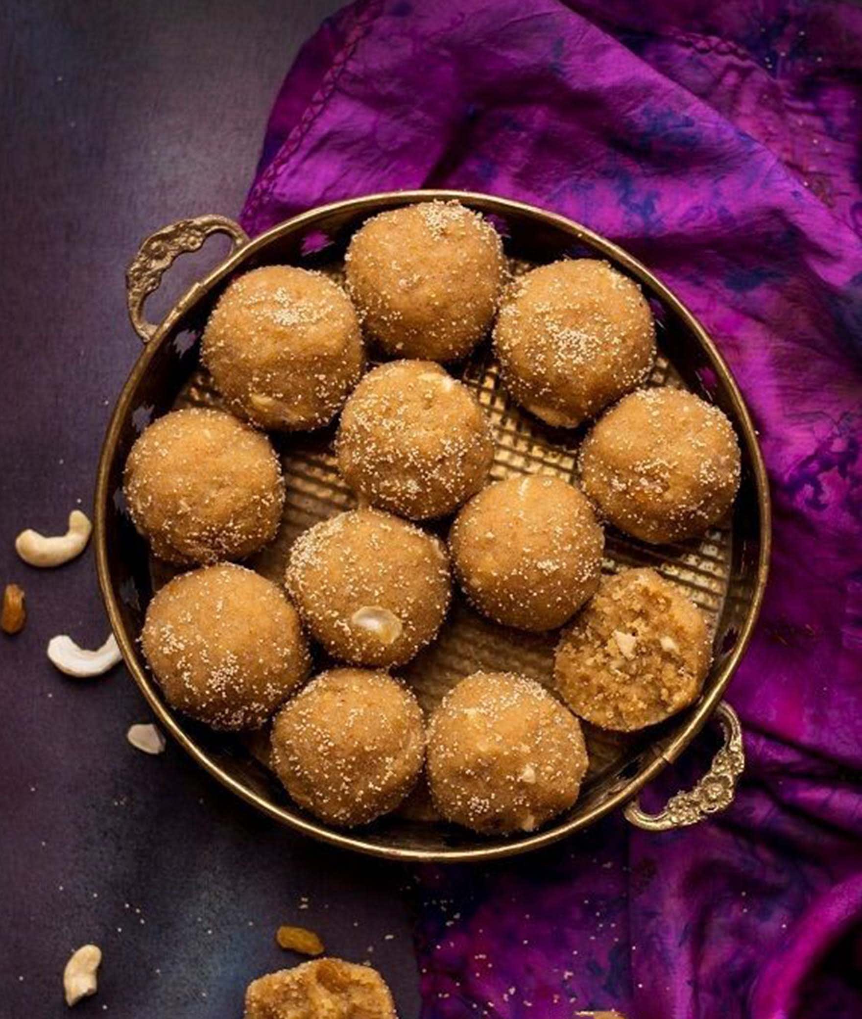 Shree Arti Sweets - Logo