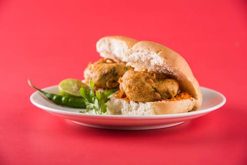 Shree Krushnai Vadapav - Logo