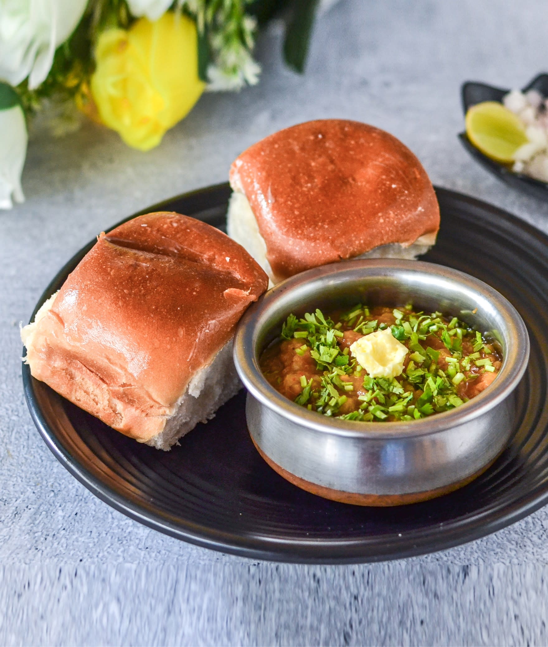 Shreenath Pavbhaji Indra Vihar - Logo