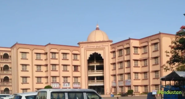 Shree Swaminarayan Gurukul Vidyalaya - Logo