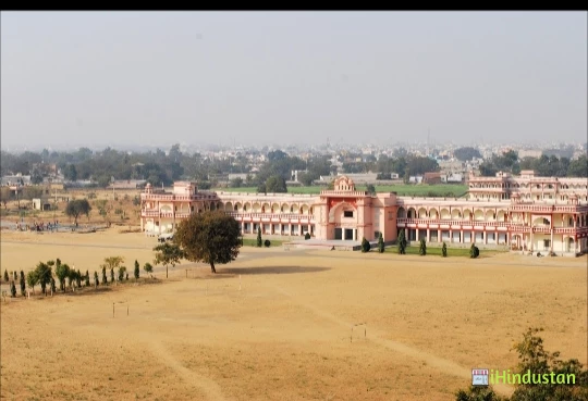 Shri Bhawani Niketan Mahila Mahavidyalaya - Logo