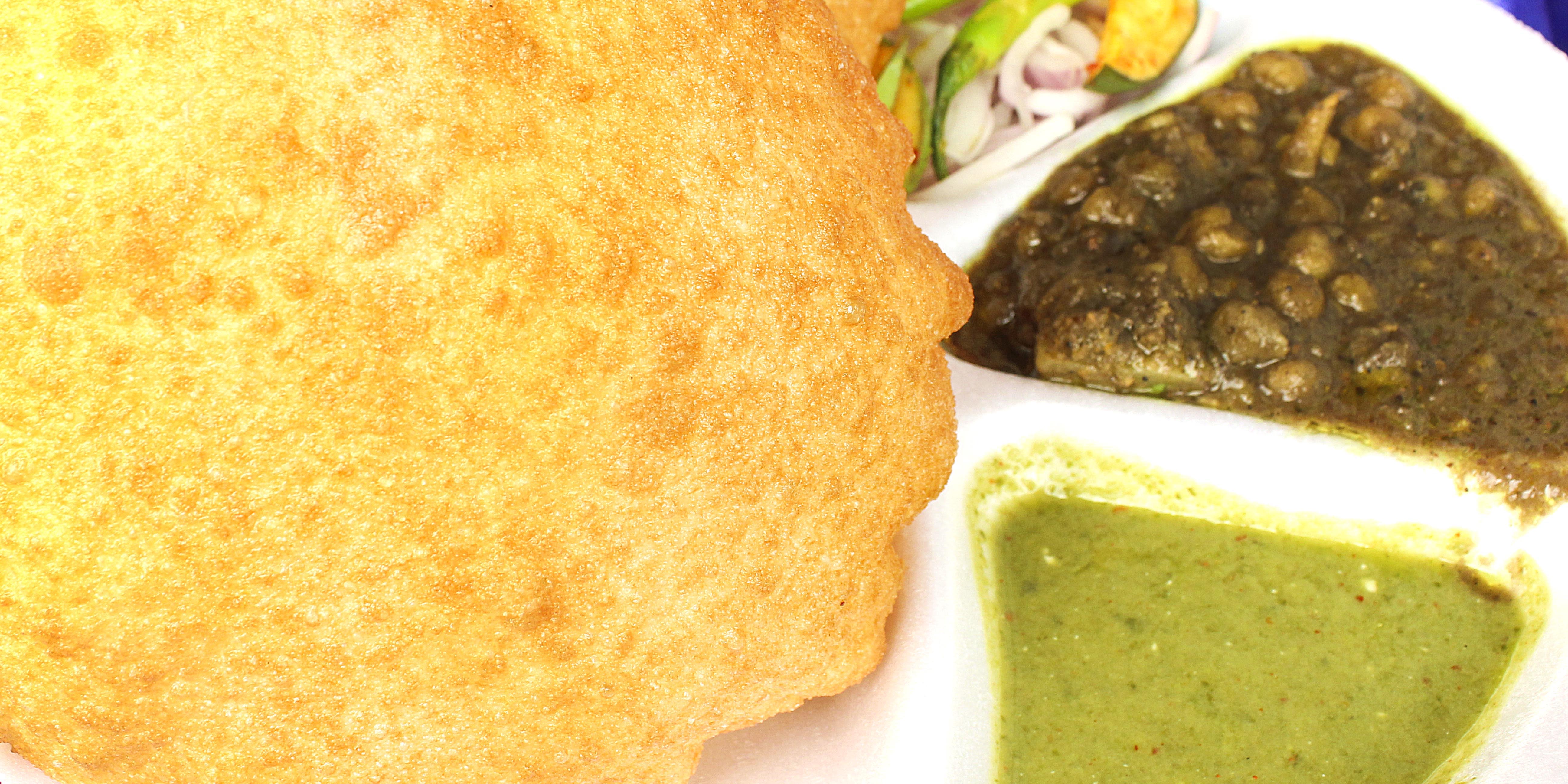 Shri Ram Corner Paharghanj Ke Mashoor Choley Bhature (S - Logo