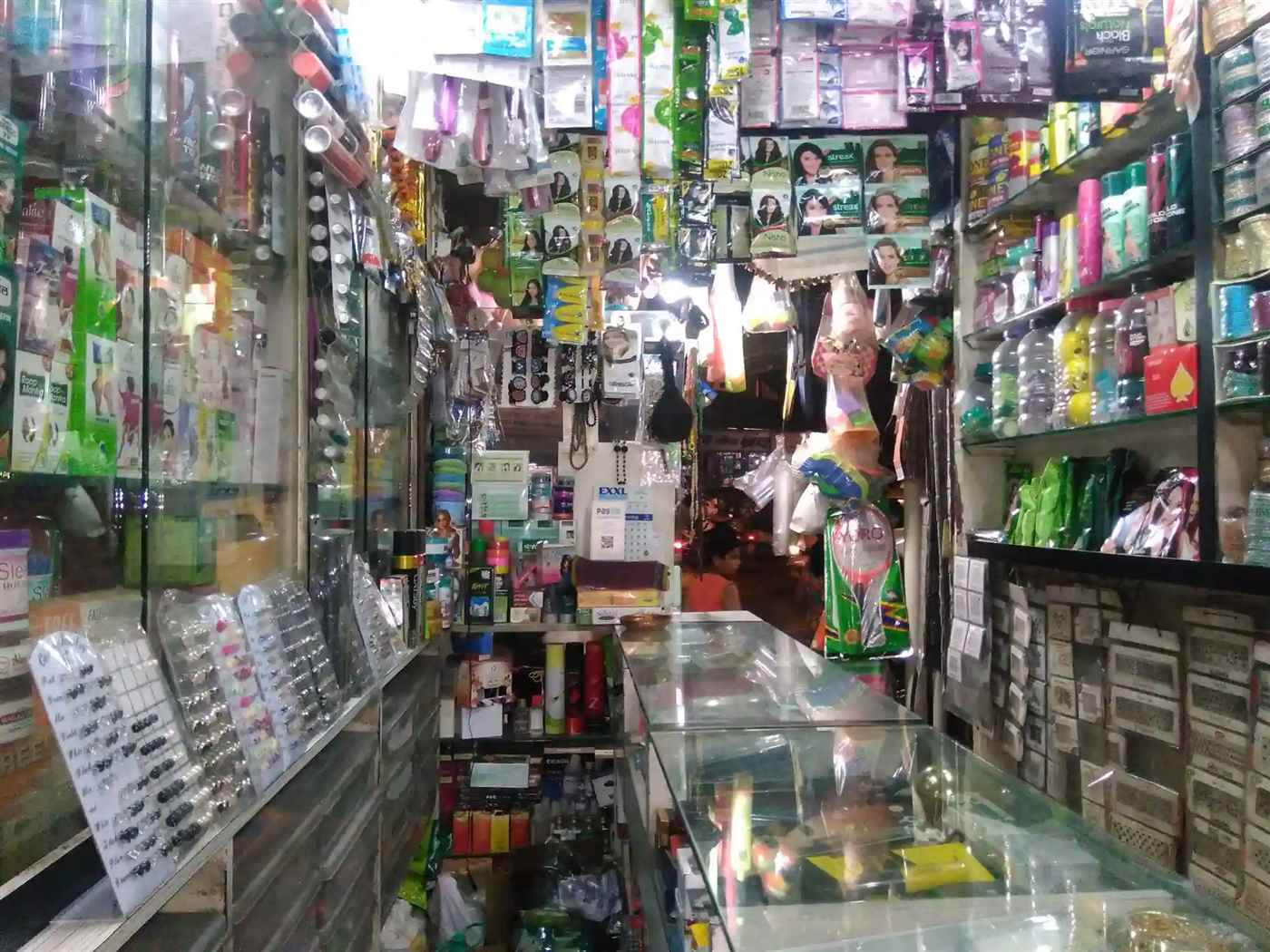 Shyamoli Gift And Cosmetics - Cover photo