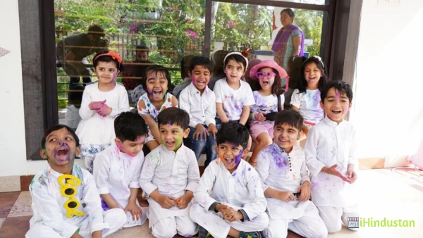 Sian International School & Pre-School - Logo