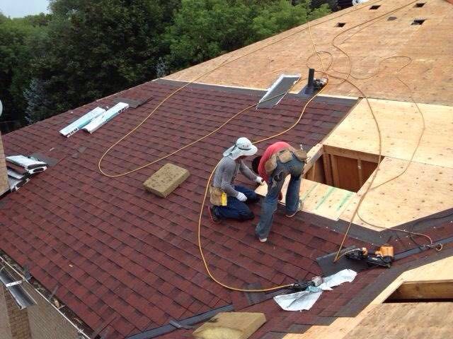 Sign Roofing - Logo