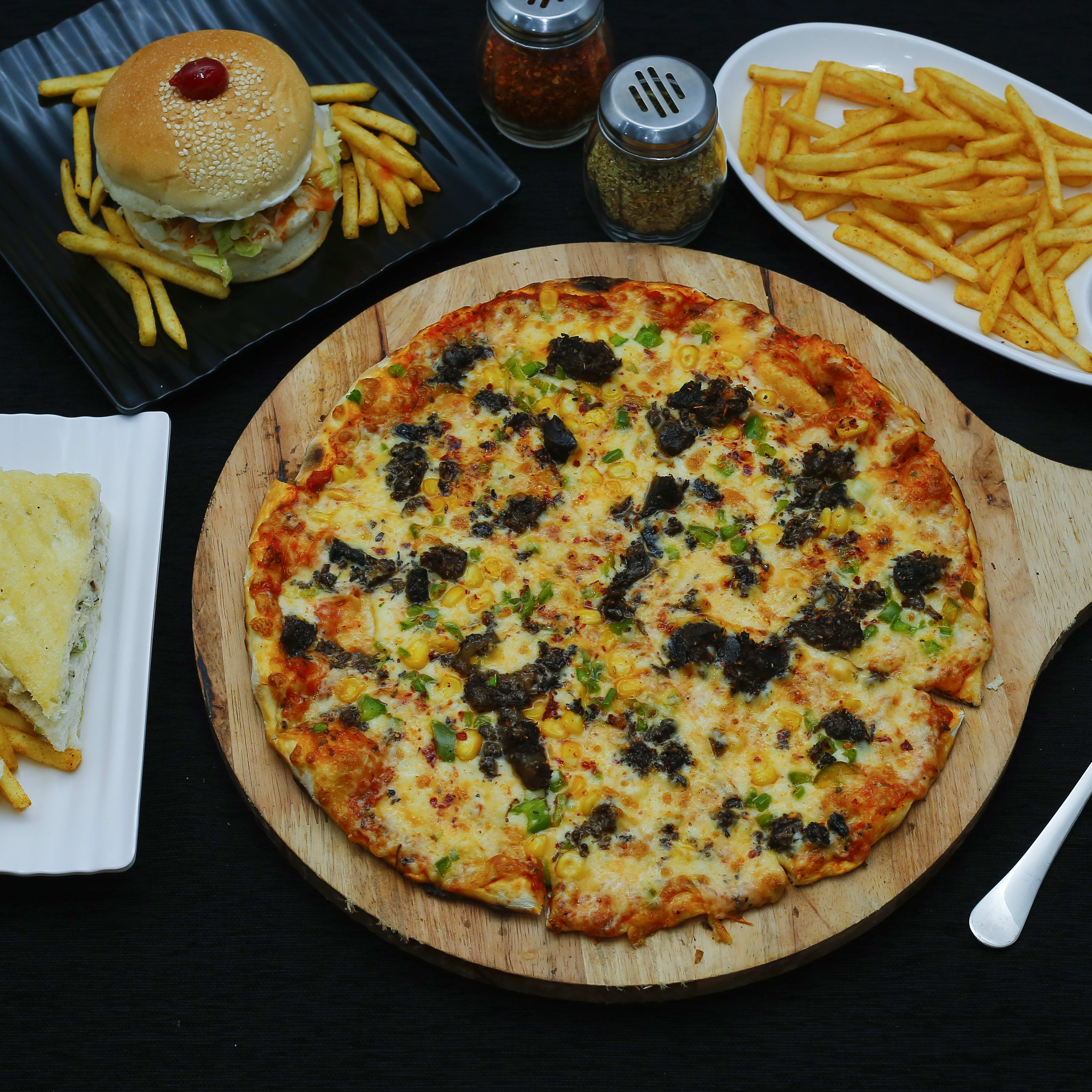 Sijis Pizza Street - Kumarapuram - Logo