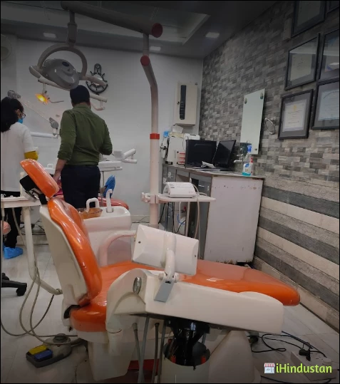 Singhal Dental Care - Logo