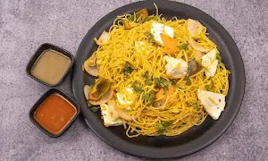 Singh Family Resto - Logo