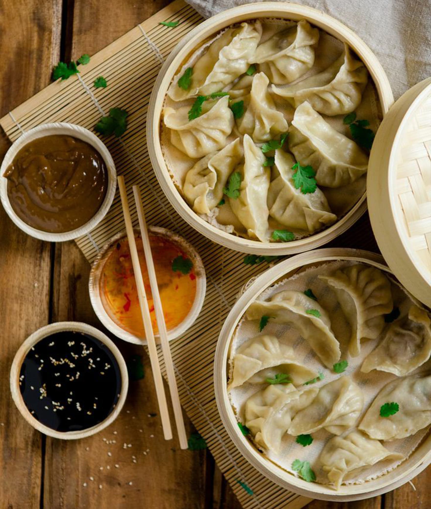 SINGH MOMOS - Logo