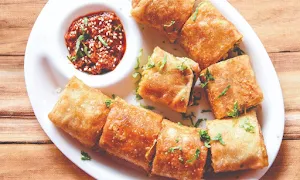 Singh's Kitchen - Cover photo