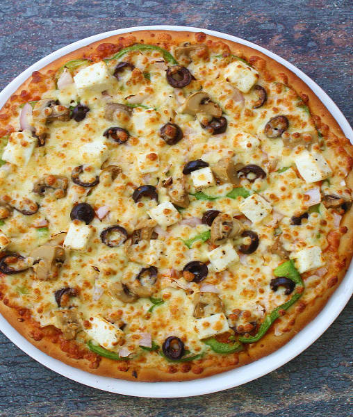 Sizzling Pizza - Logo