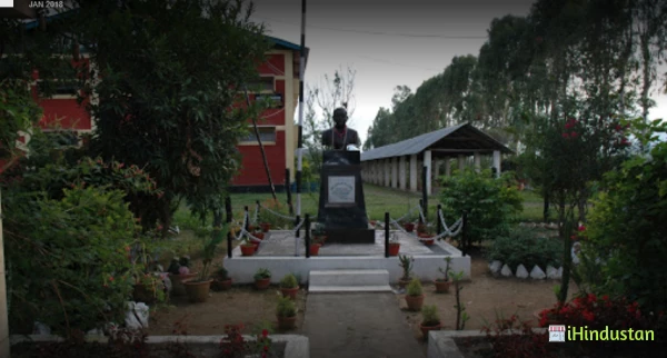 S. KULA WOMEN'S COLLEGE - Logo