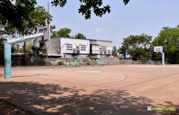 S.K.V.T. College - Logo