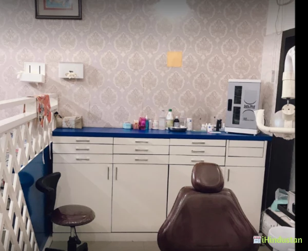 Smile 'n' Shine Dental Care & Implant Centre - Logo