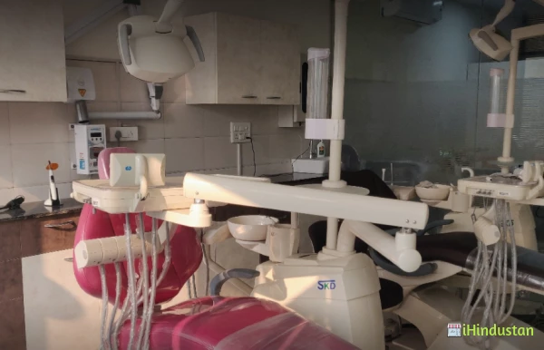Smile Saviors Dental Clinic and Implant Centre - Logo